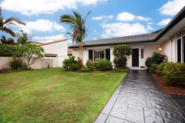 37 Charolais Crescent, BENOWA WATERS QLD 4217, Benowa - Thumbnail 4