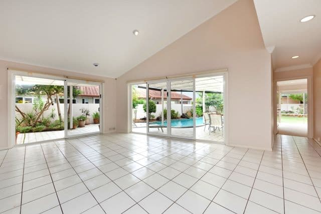 37 Charolais Crescent, BENOWA WATERS QLD 4217, Benowa - Thumbnail 7