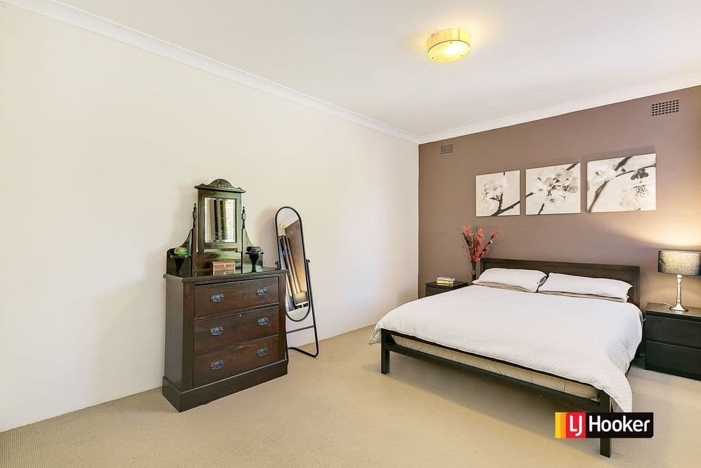 2/35-37 Jeffrey Street, Canterbury - Thumbnail 3