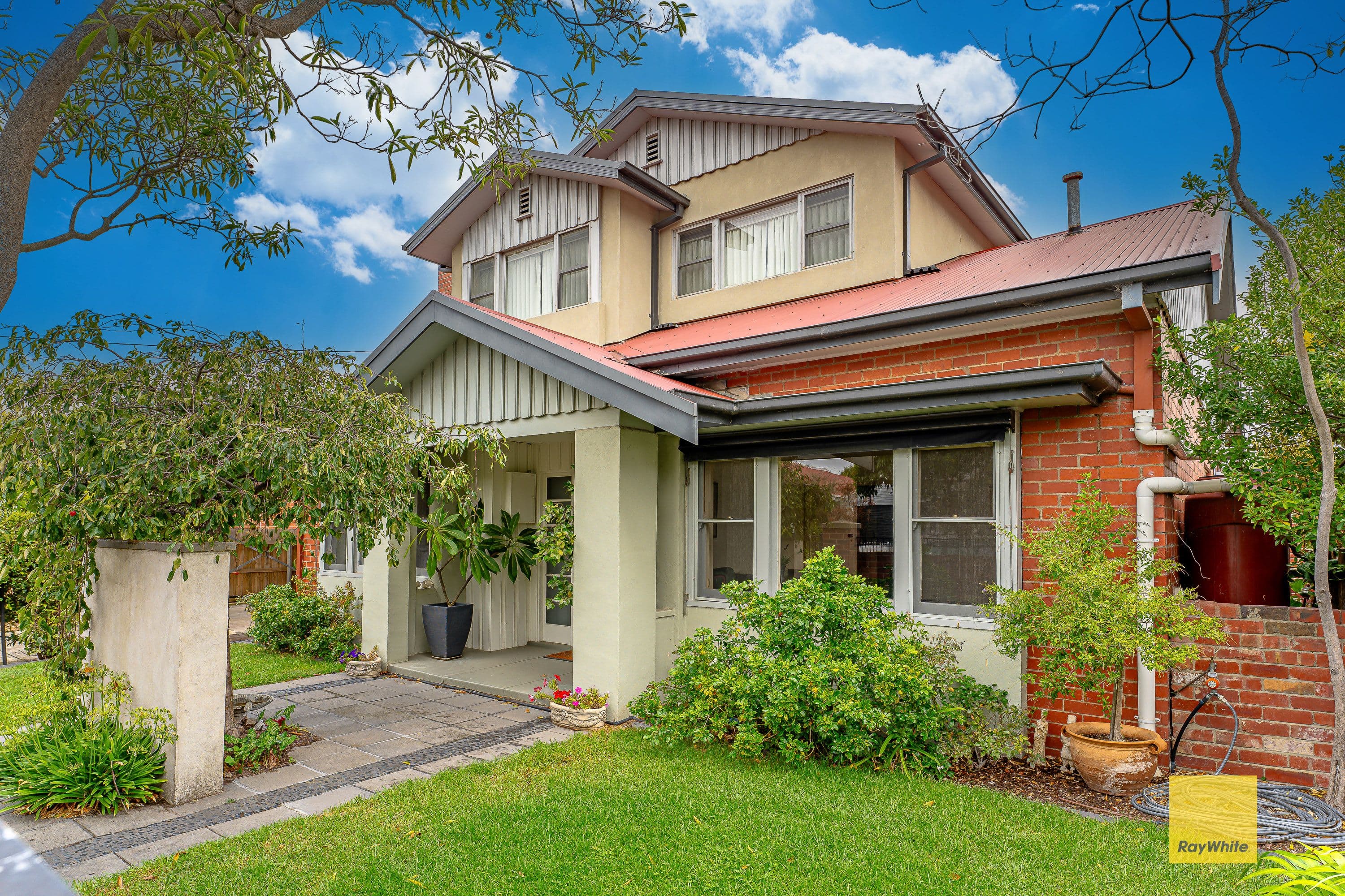 19 Clarke Street, Newtown VIC 3220, Newtown - Thumbnail 2