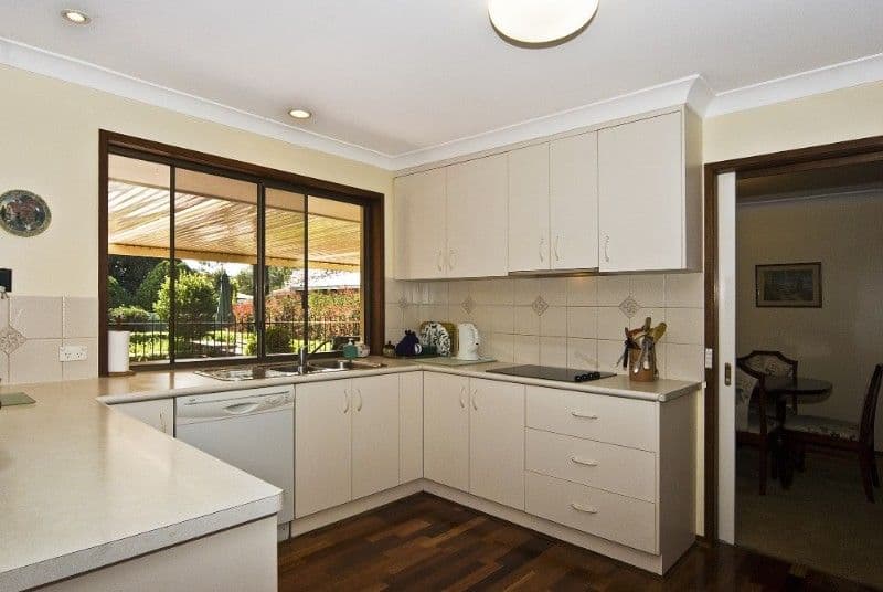38 Highfields Road, HIGHFIELDS QLD 4352, Highfields - Thumbnail 4