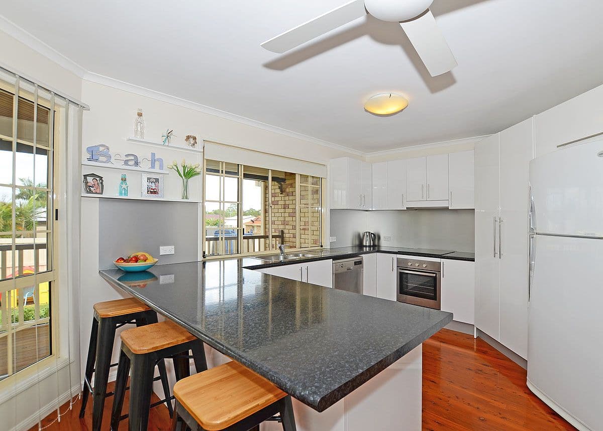 37 Wattle Street, Point Vernon QLD 4655, Point Vernon - Thumbnail 4