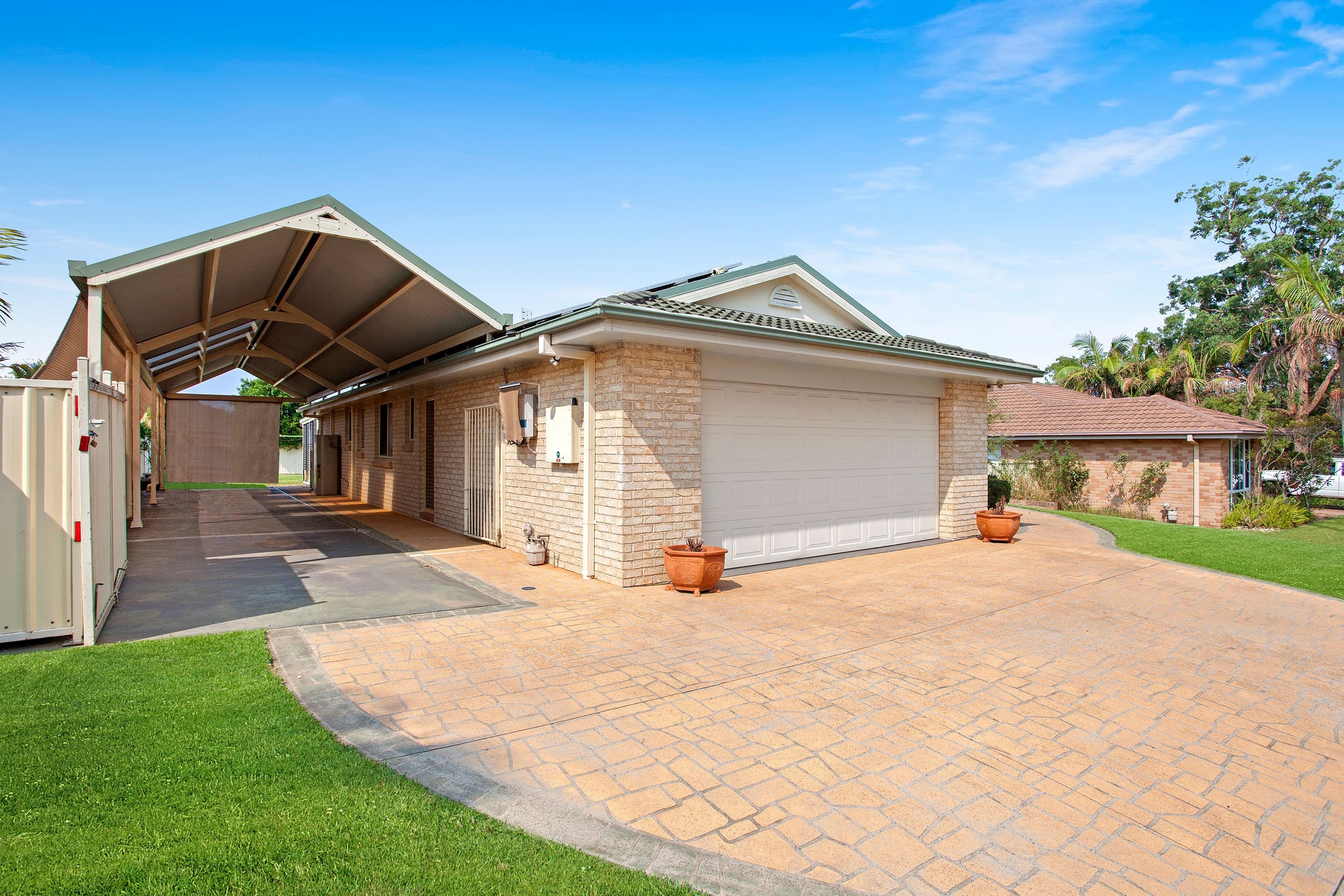6 Grey Gum Close, Hamlyn Terrace - Thumbnail 2