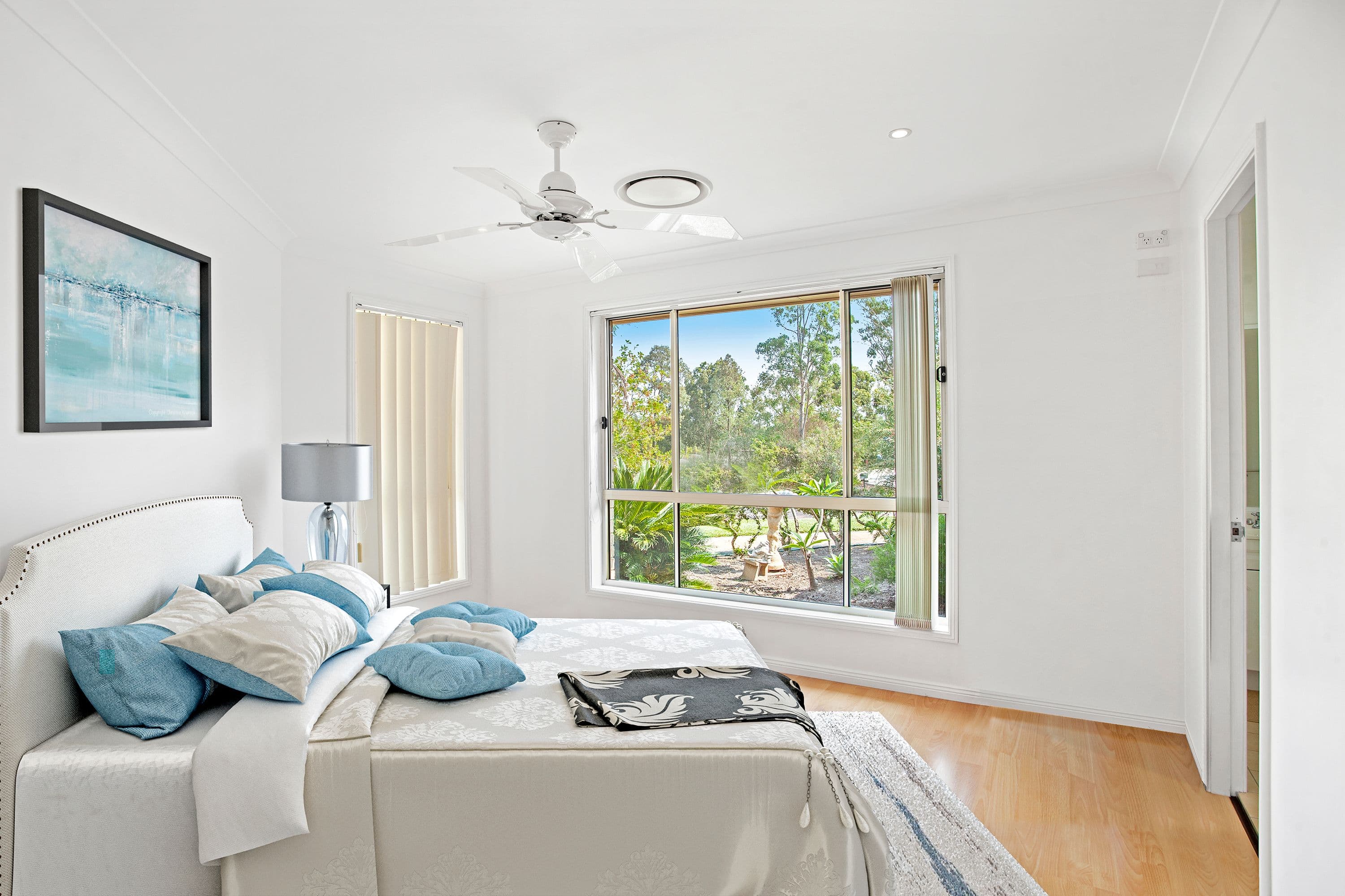 6 Grey Gum Close, Hamlyn Terrace - Thumbnail 8