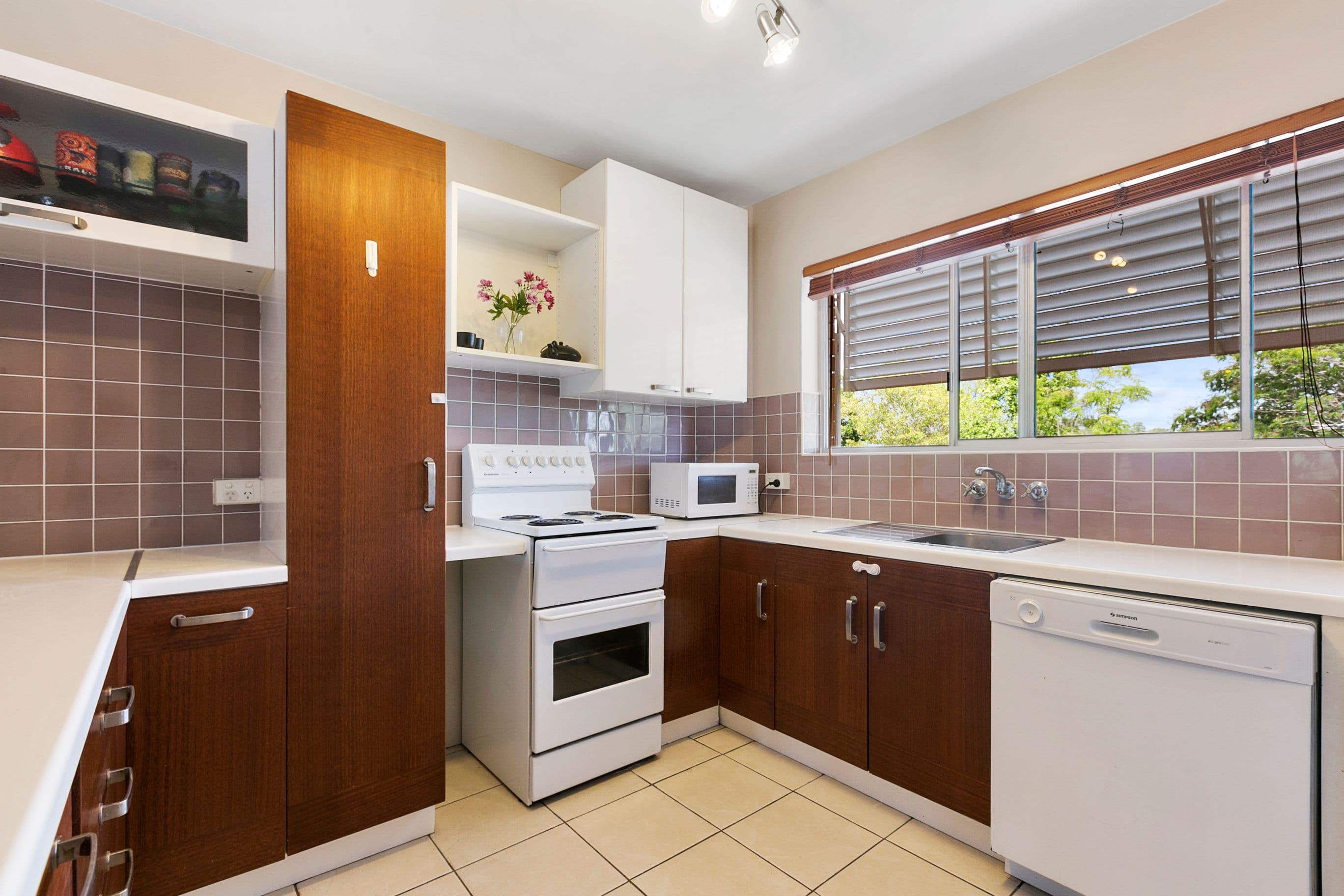 138 Chester Road, Annerley QLD 4103, Annerley - Thumbnail 2