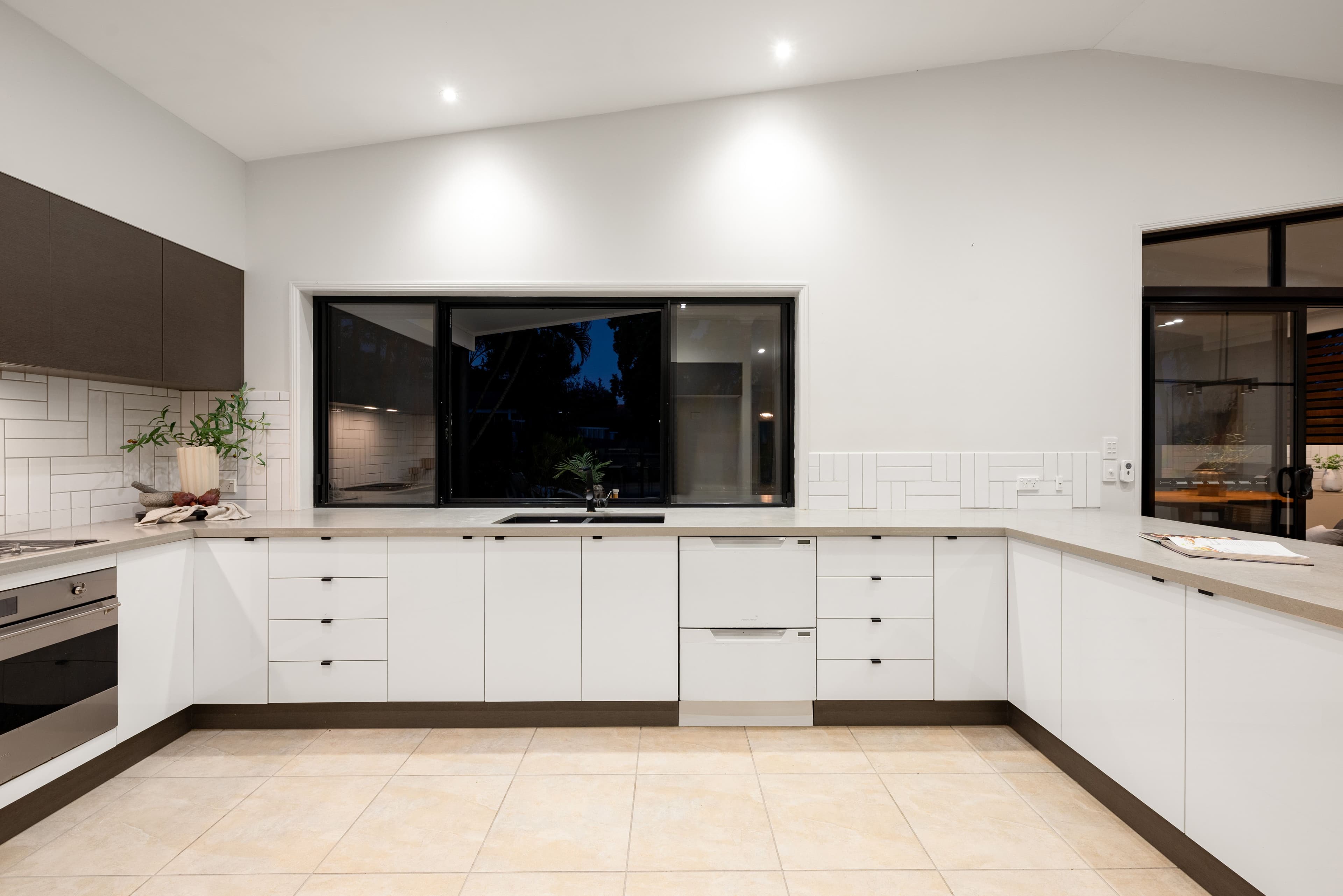 4 Aubrey Street, Camp Hill QLD 4152, Camp Hill - Thumbnail 8
