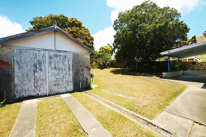 32 Echlin Street, Labrador QLD 4215, Labrador - Thumbnail 3