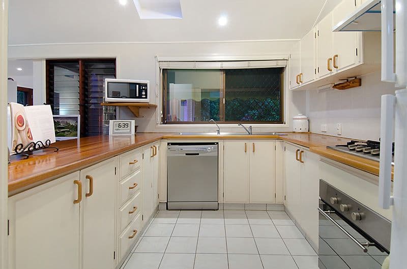 18 Tullira Street, THE GAP QLD 4061, The Gap - Thumbnail 6