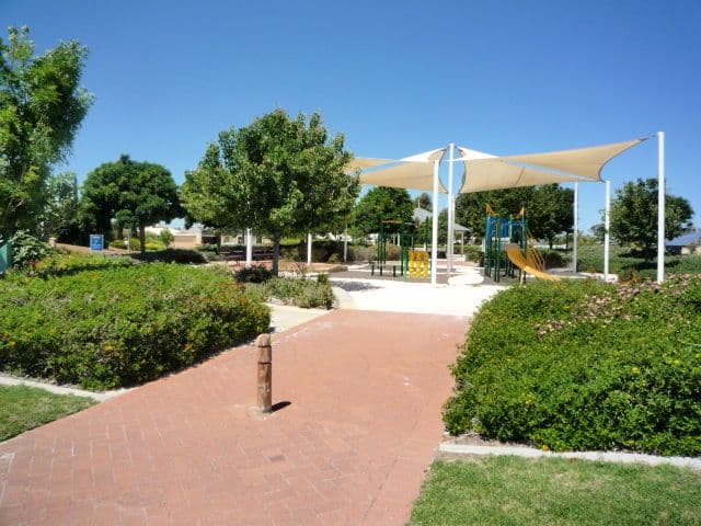 2 Bevis Pass, BALDIVIS WA 6171, Baldivis - Thumbnail 2