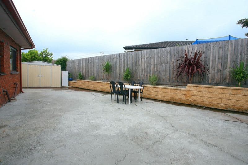 3 Louis Street, DOVETON VIC 3177, Doveton - Thumbnail 2
