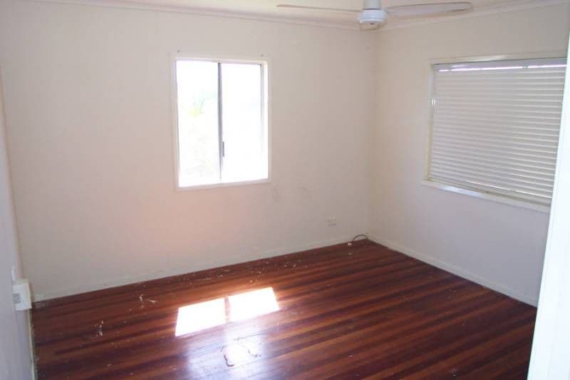 9 Hill Street, POMONA QLD 4568, Pomona - Thumbnail 7