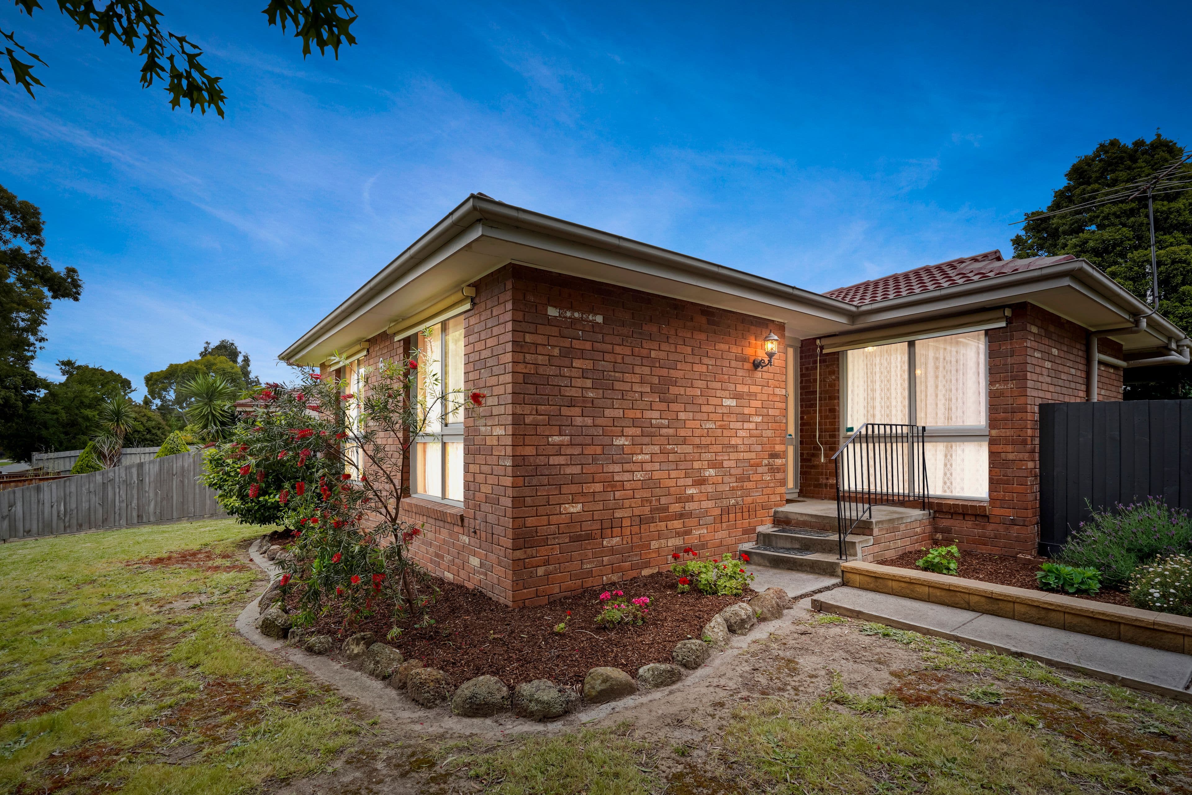 6 Wentworth Avenue, Rowville VIC 3178, Rowville - Thumbnail 2