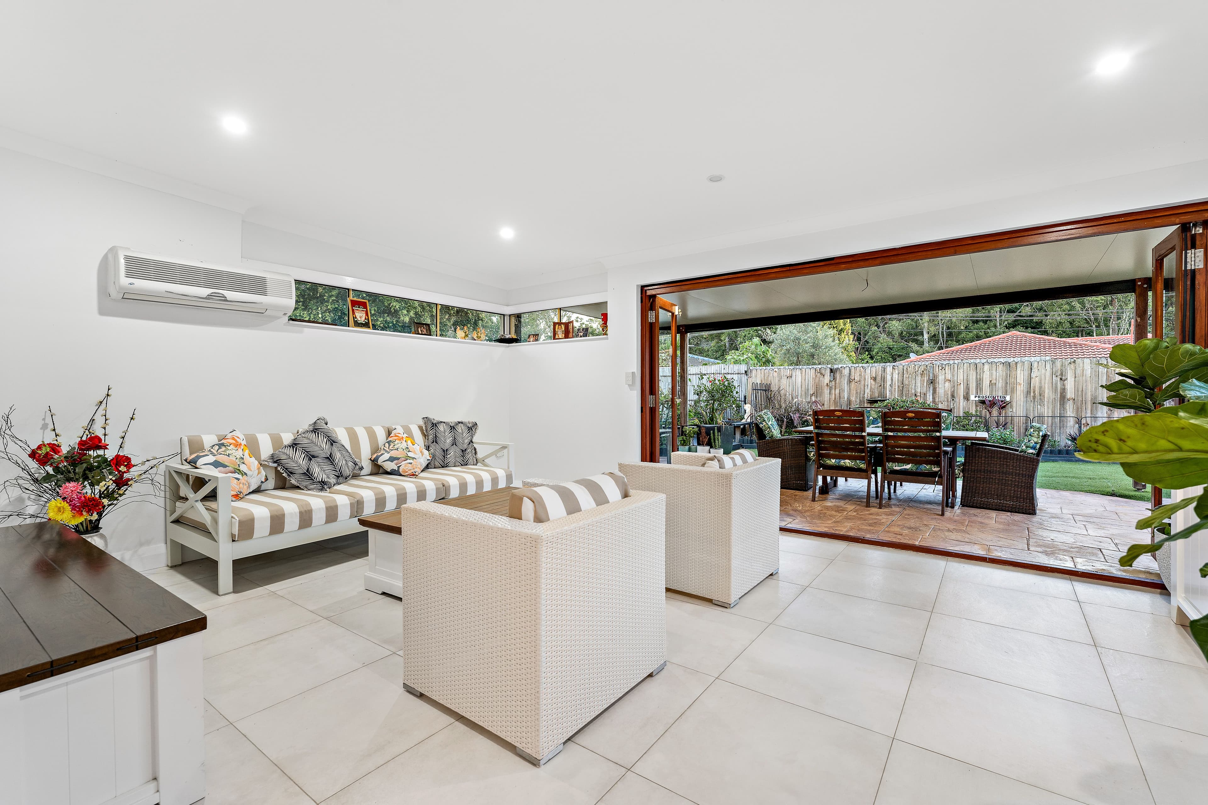 6 Nevern Street, Macgregor QLD 4109, Macgregor - Thumbnail 2