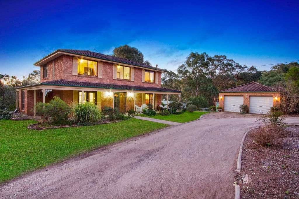 237 Crooked Lane, North Richmond - Image 1