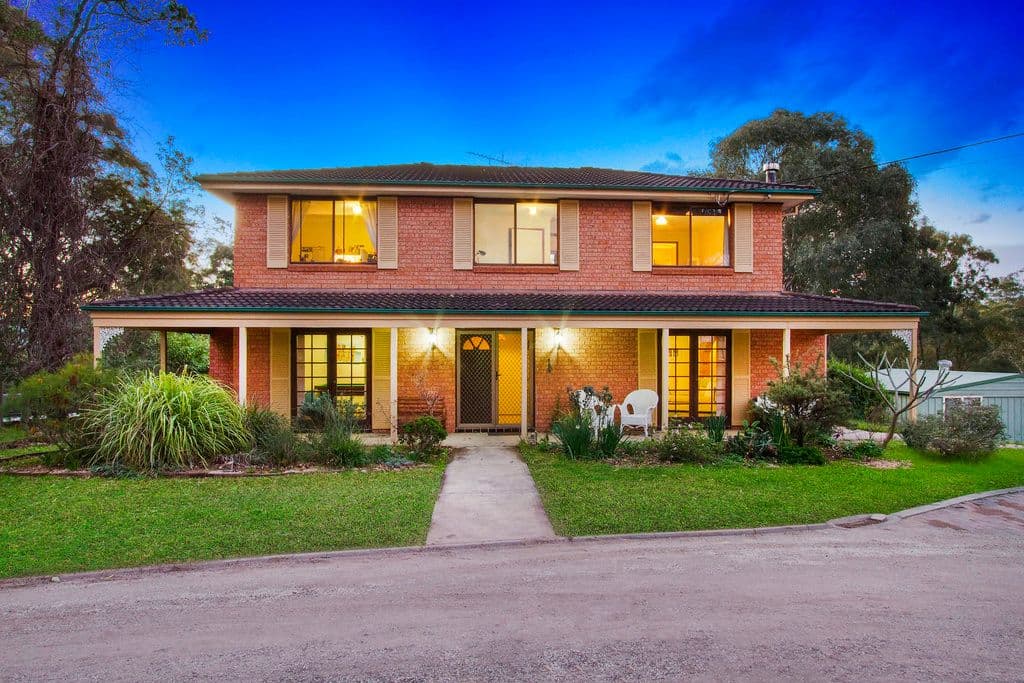 237 Crooked Lane, North Richmond - Thumbnail 2
