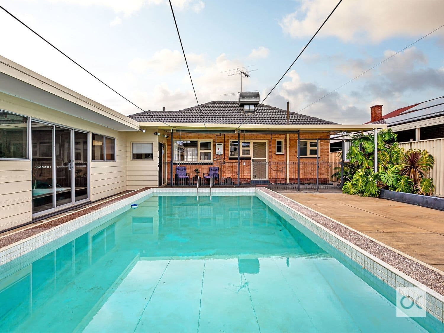 41 Lamorna Terrace, Largs North - Thumbnail 2
