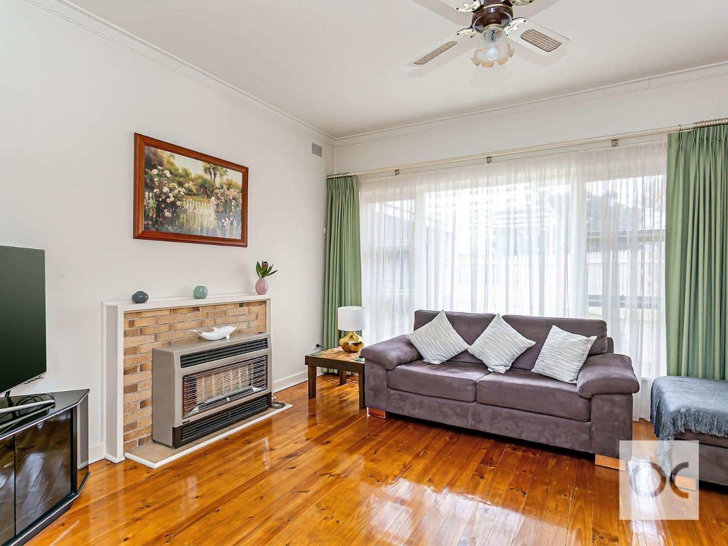 41 Lamorna Terrace, Largs North - Thumbnail 3