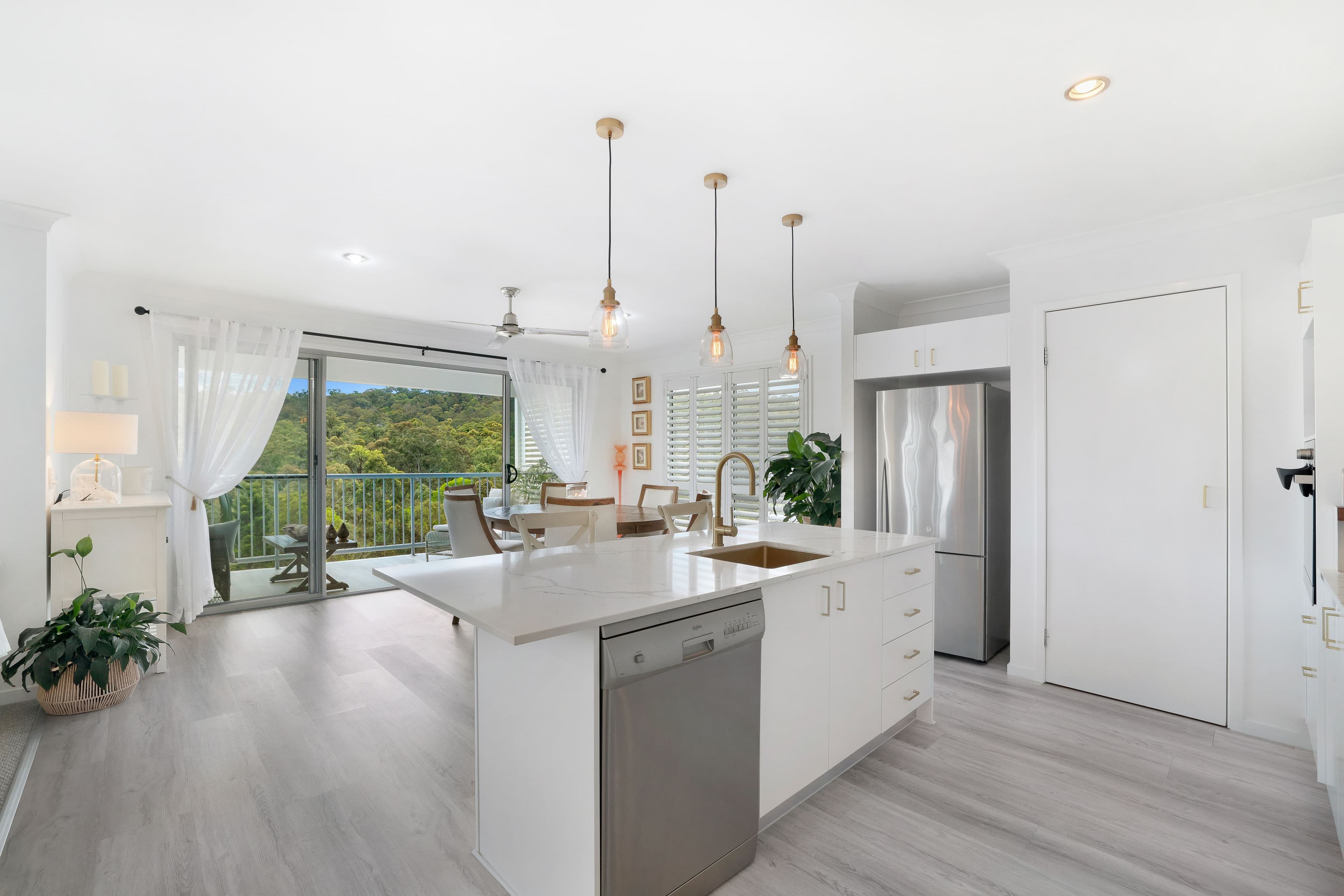 4 Chesterton Street, Pacific Pines QLD 4211, Pacific Pines - Thumbnail 4