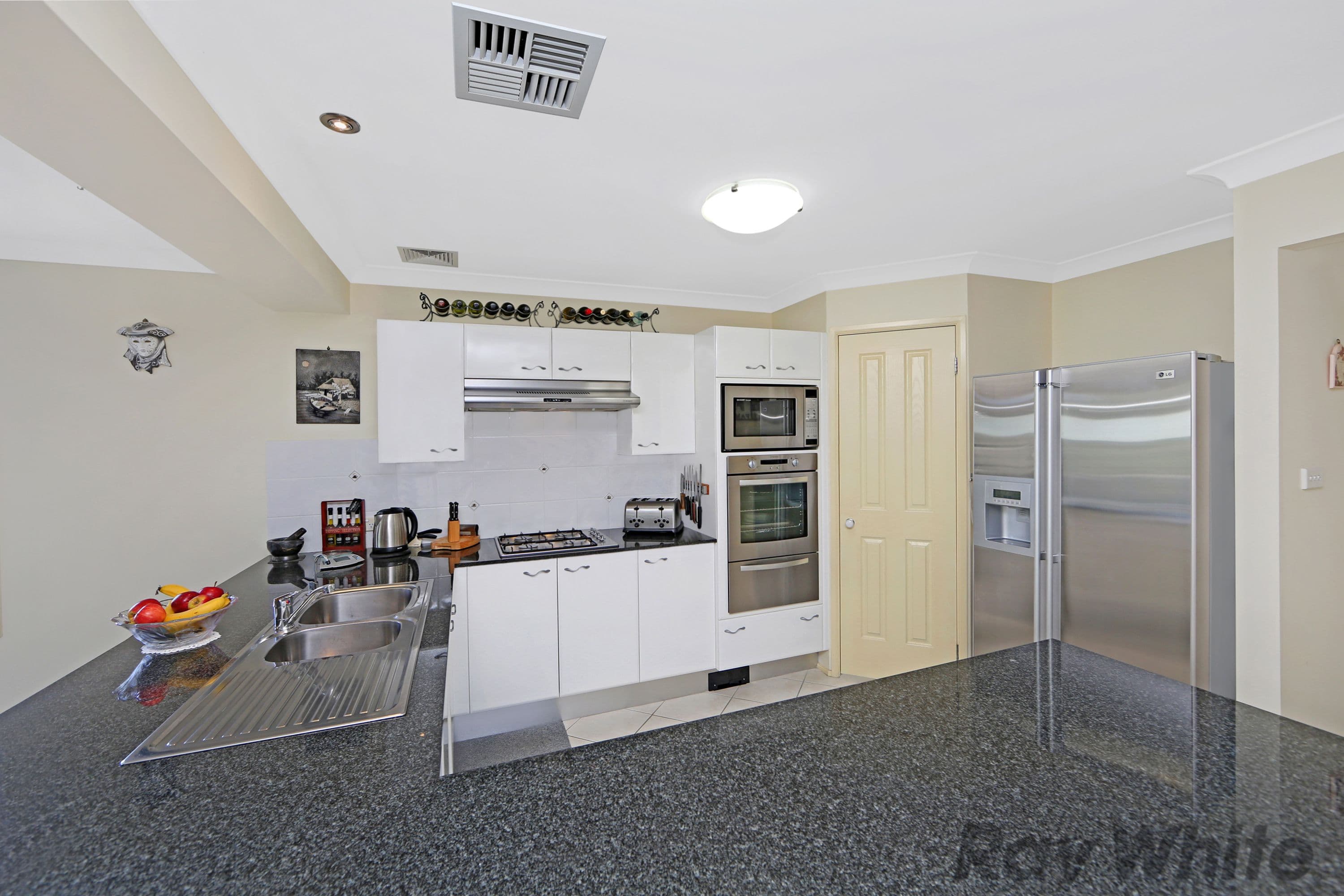71 Georgina Avenue, Gorokan - Thumbnail 2