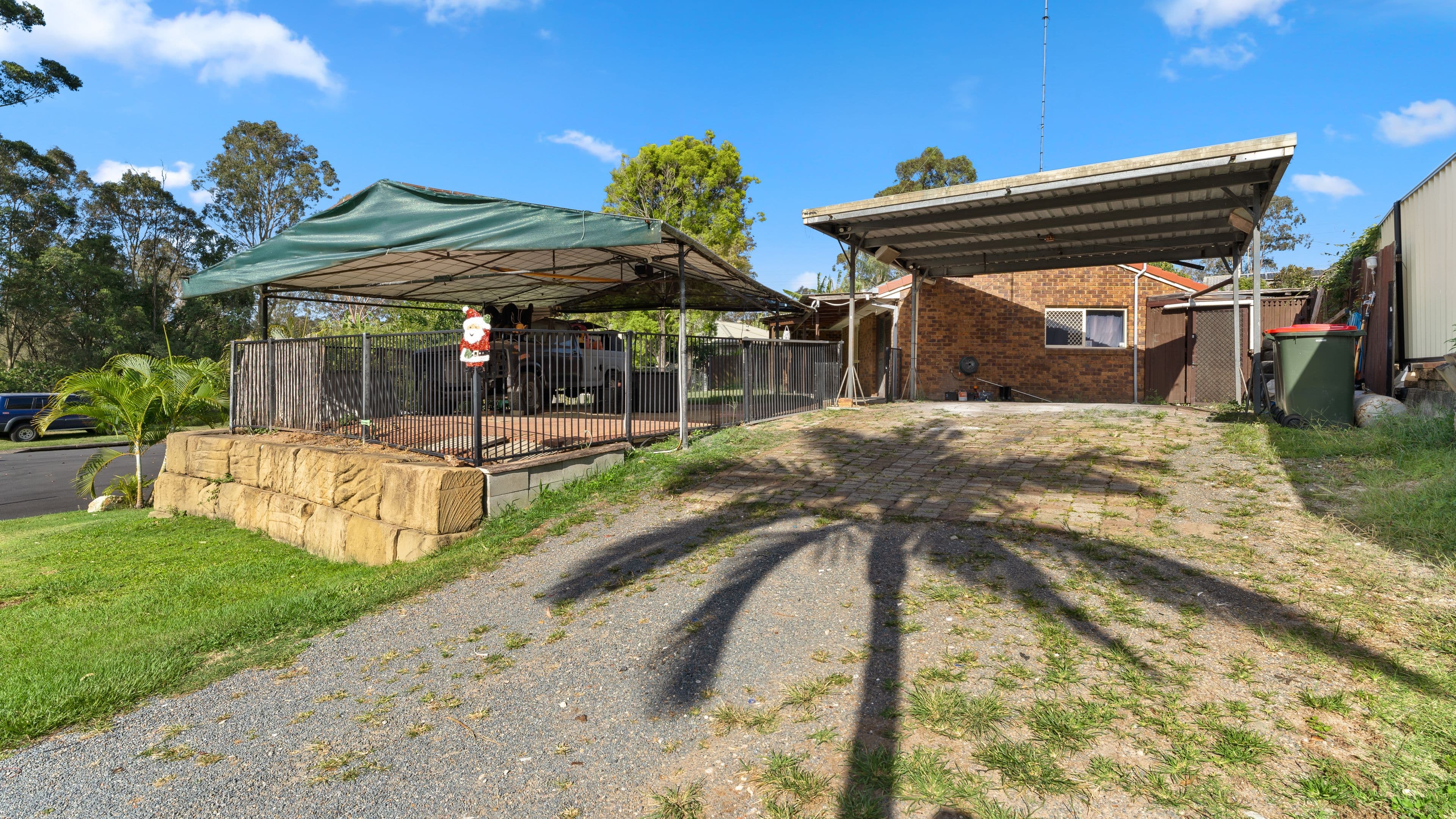 11 Rochelle Court, Edens Landing QLD 4207, Edens Landing - Thumbnail 2