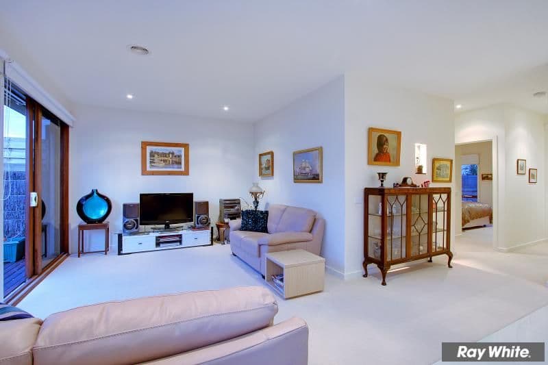 108 Tanti Avenue, MORNINGTON VIC 3931, Mornington - Thumbnail 2