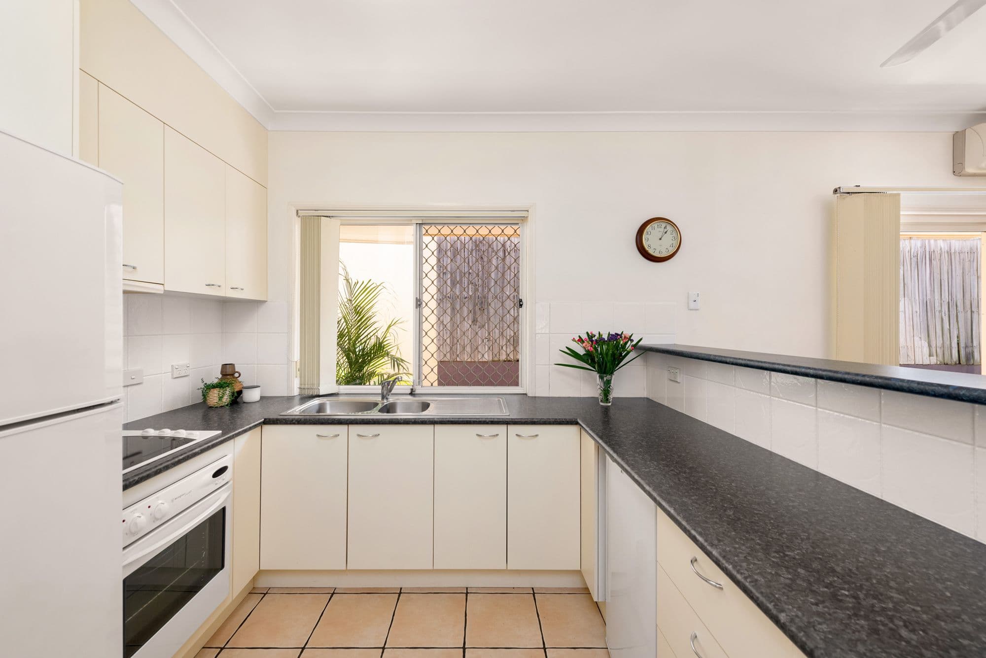 317 Pine Mountain Road, Mount Gravatt East QLD 4122, Mount Gravatt East - Thumbnail 3