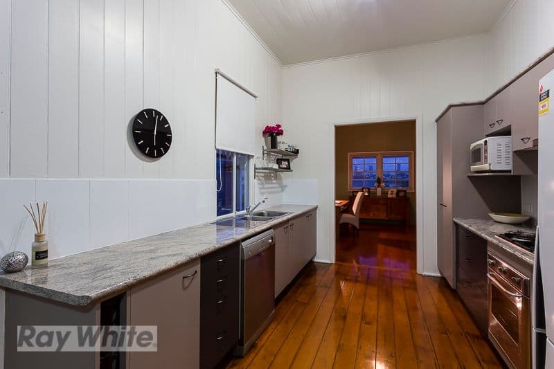 34 Ninth Avenue, Coorparoo QLD 4151, Coorparoo - Thumbnail 7