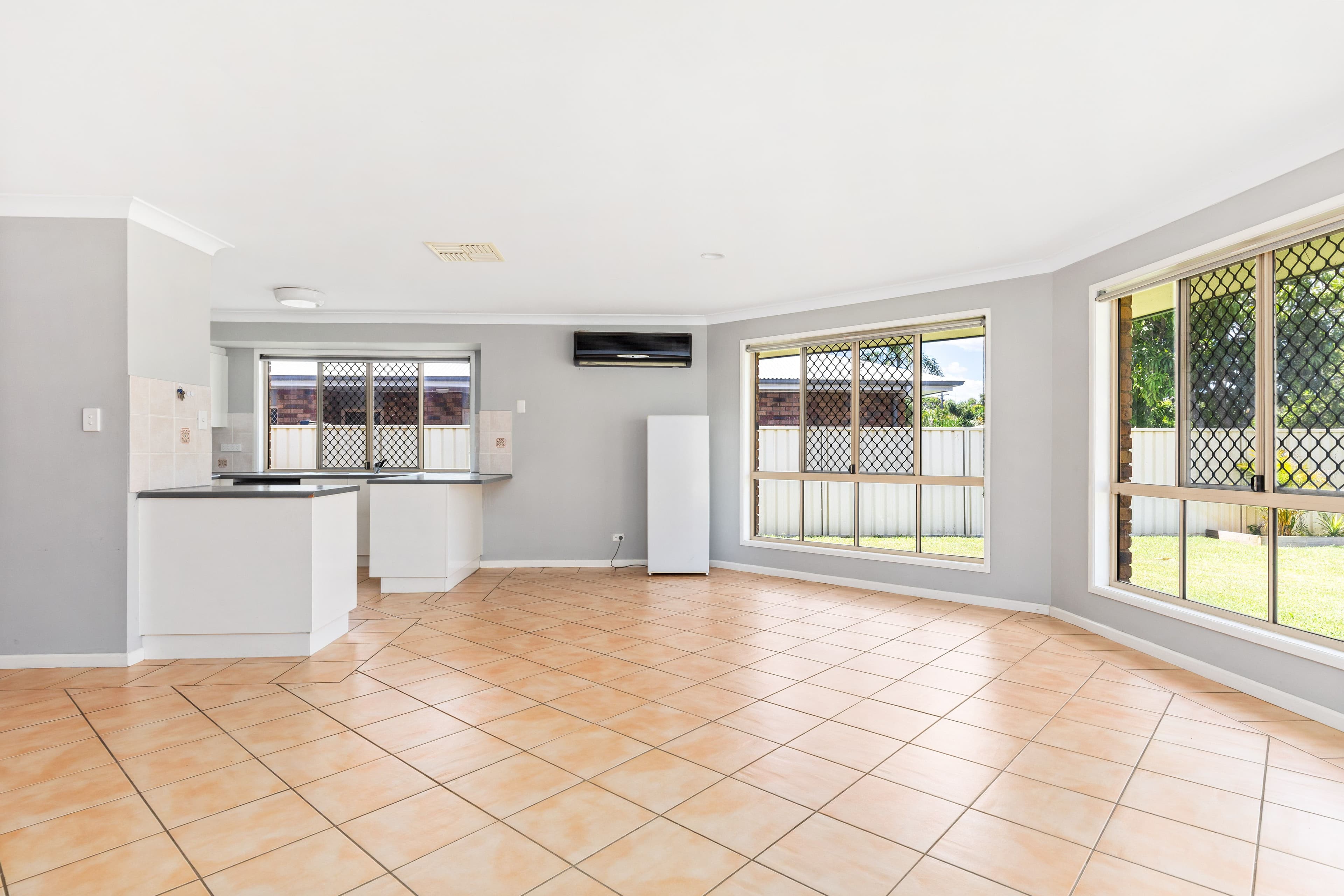7 Kookaburra Court, Emerald QLD 4720, Emerald - Thumbnail 7