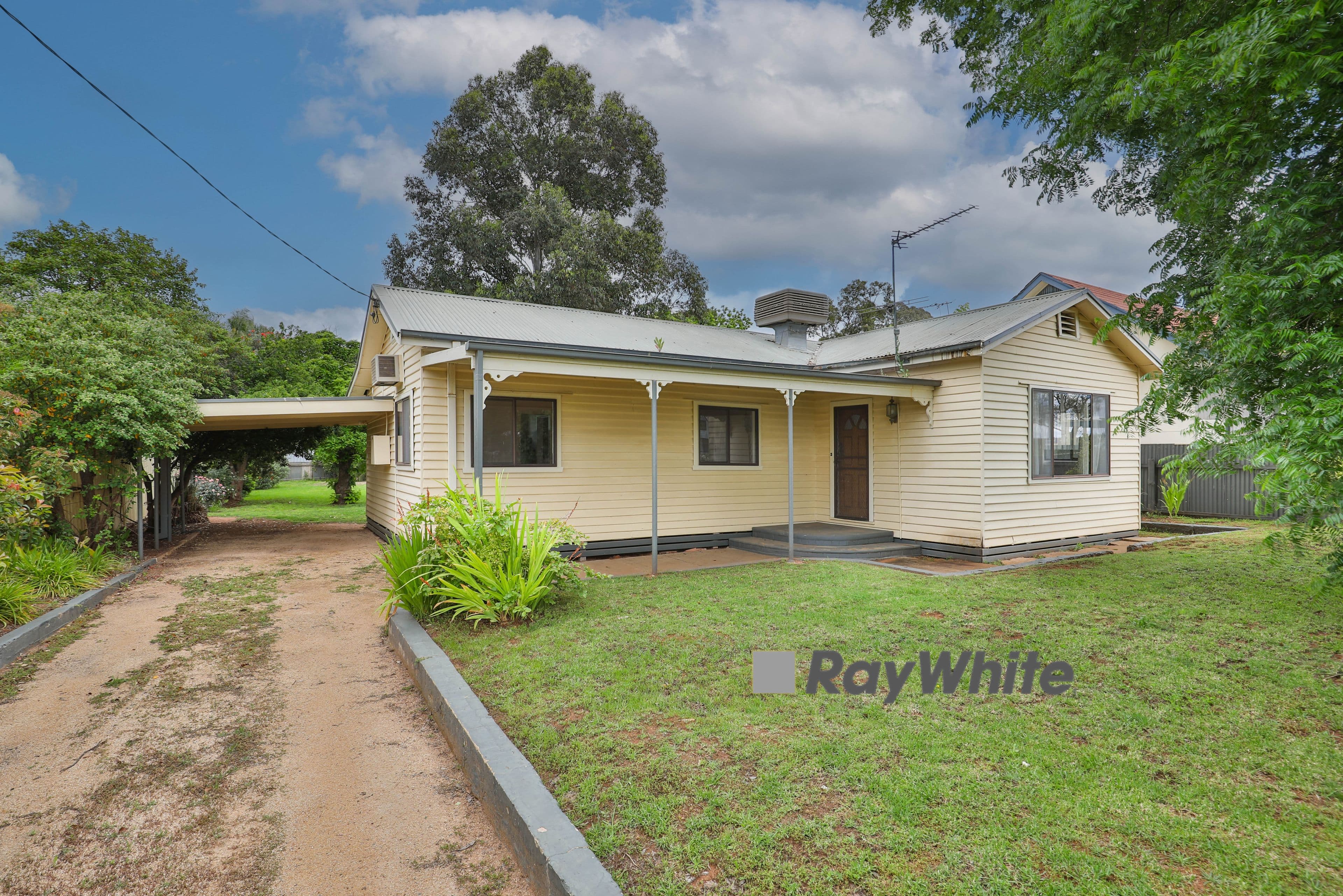 11 Rose Street, Buronga NSW 2739, Buronga - Image 1