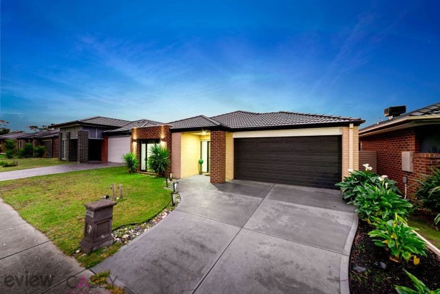 7 McMahon Avenue, Cranbourne North - Image 1