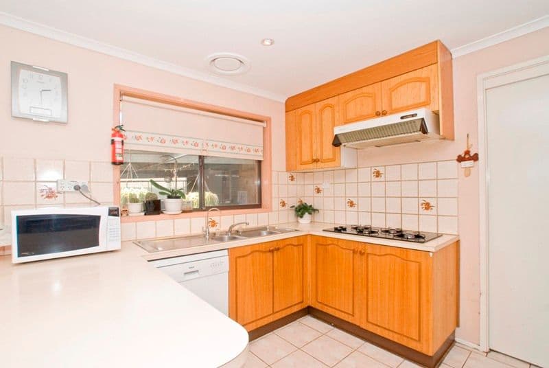 34  Woodlands Road, HEATHMONT VIC 3135, Heathmont - Thumbnail 2
