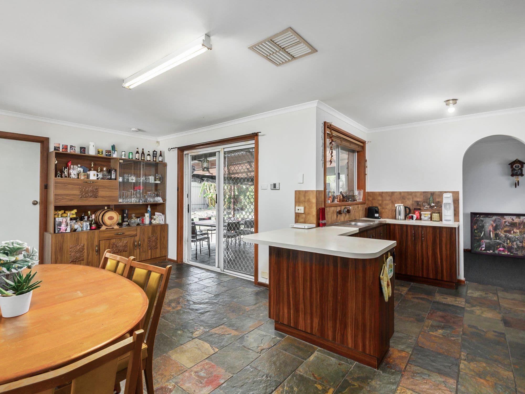 10 Claremont Street, Morphett Vale SA 5162, Morphett Vale - Thumbnail 6