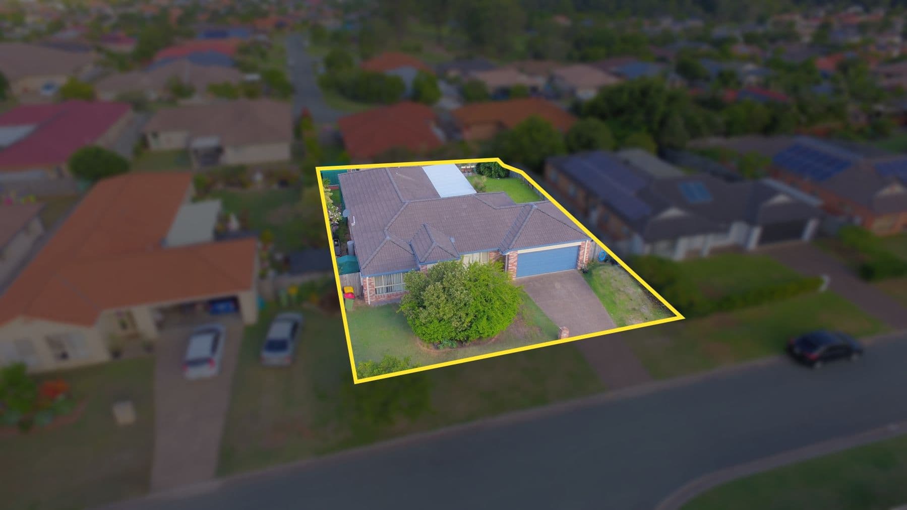 11 Betty Street, Upper Coomera QLD 4209, Upper Coomera - Thumbnail 2
