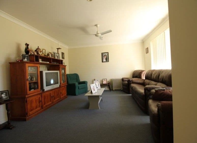 11 Betty Street, Upper Coomera QLD 4209, Upper Coomera - Thumbnail 6