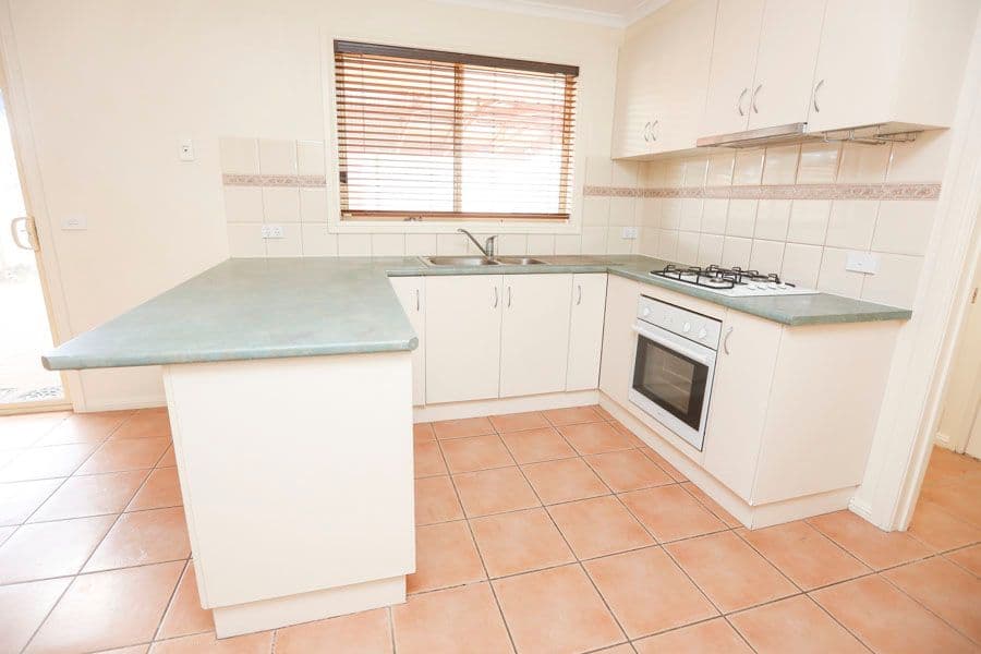 6 Sebastian Court, MILDURA VIC 3500, Mildura - Thumbnail 2
