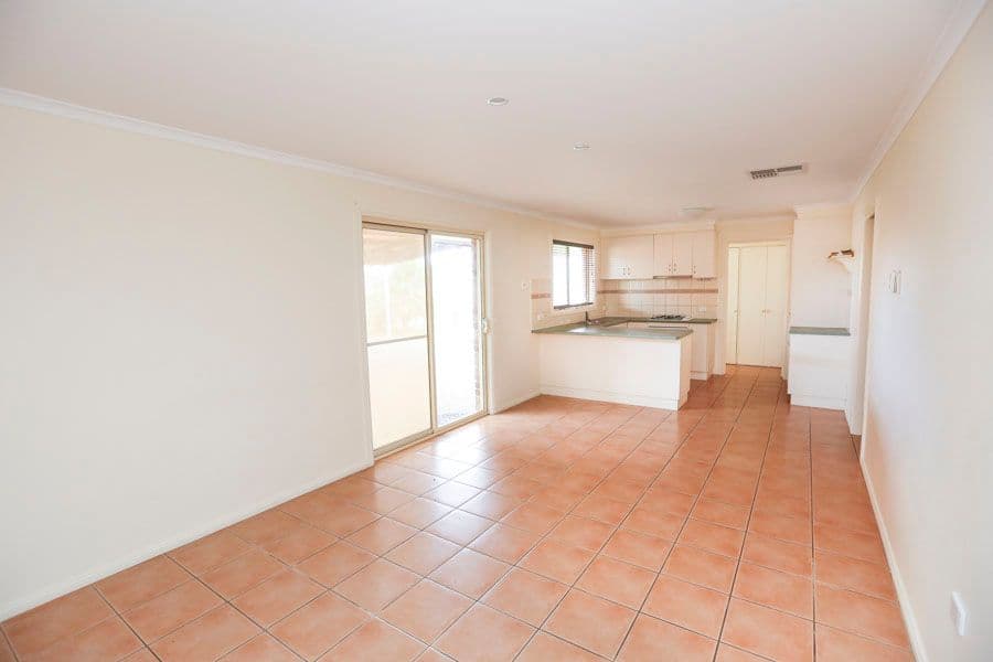 6 Sebastian Court, MILDURA VIC 3500, Mildura - Thumbnail 5
