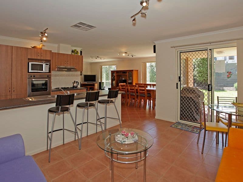 27 Kingfisher Road, NOARLUNGA DOWNS SA 5168, Noarlunga Downs - Thumbnail 5