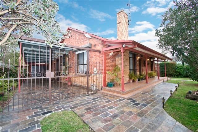 3 Wewak Parade, HEIDELBERG WEST VIC 3081, Heidelberg West - Image 1