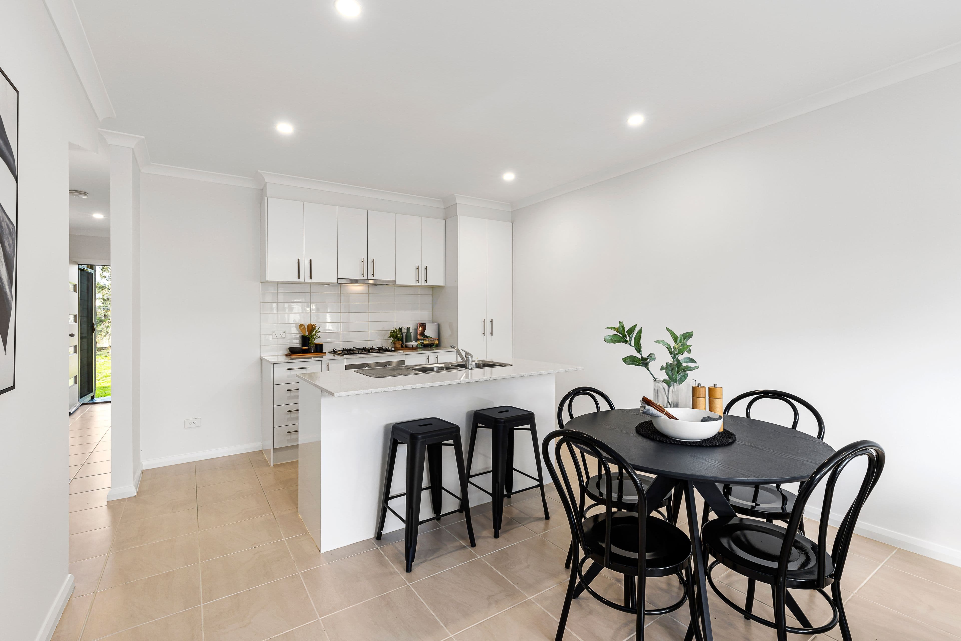 8 Kenyte Walk, Doreen VIC 3754, Doreen - Thumbnail 3