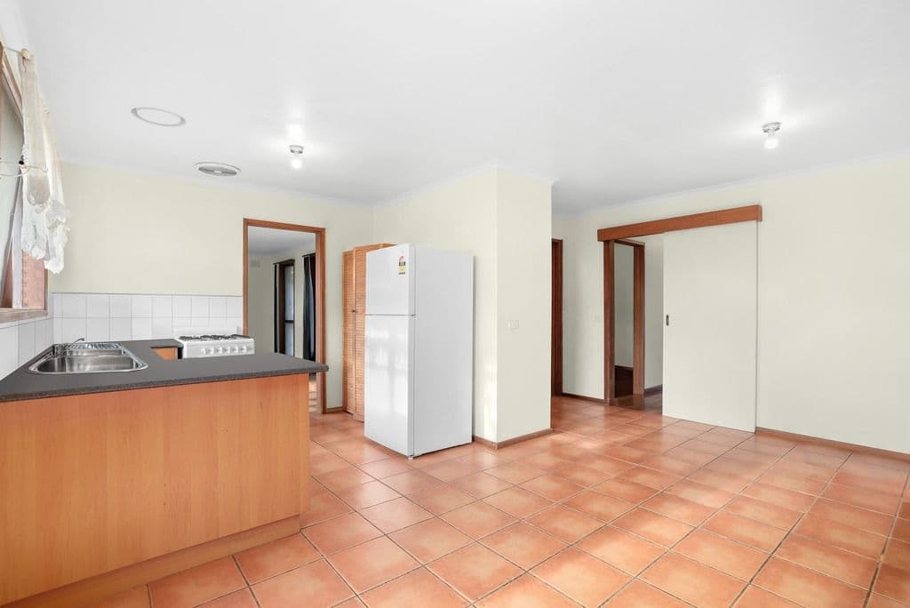 100 Duncans Road, Werribee VIC 3030, Werribee - Thumbnail 6