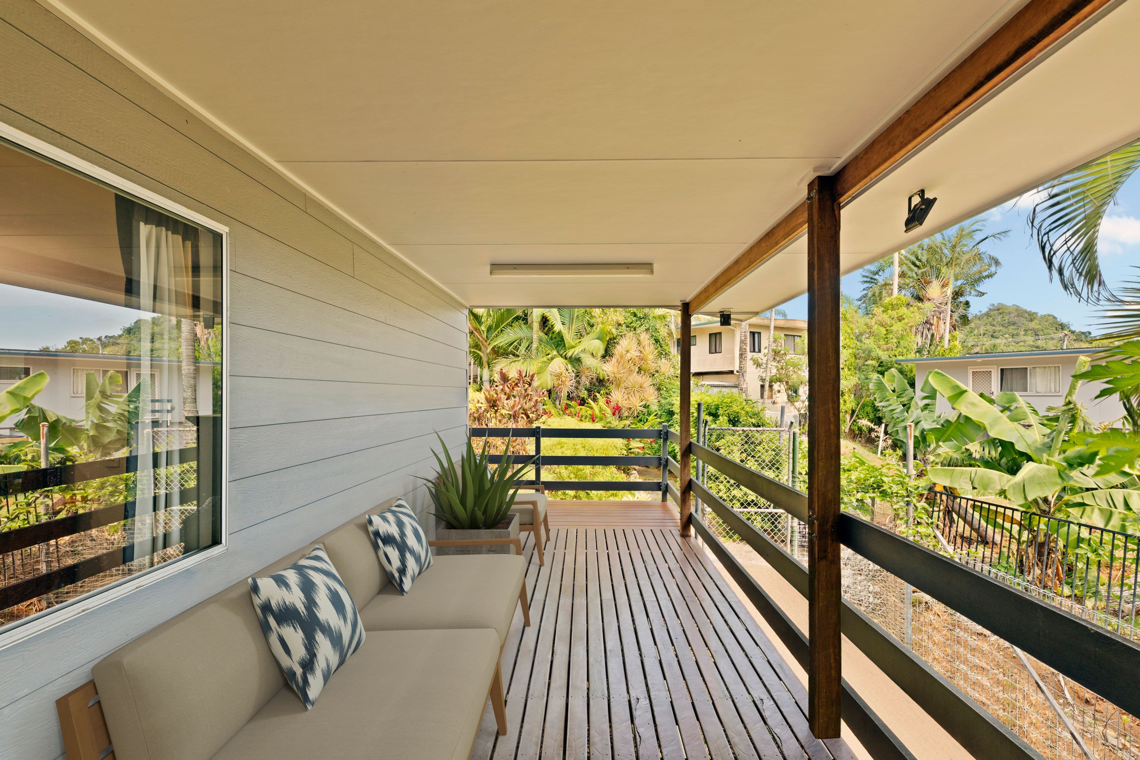 8 Manooka Drive, Cannonvale QLD 4802, Cannonvale - Thumbnail 2