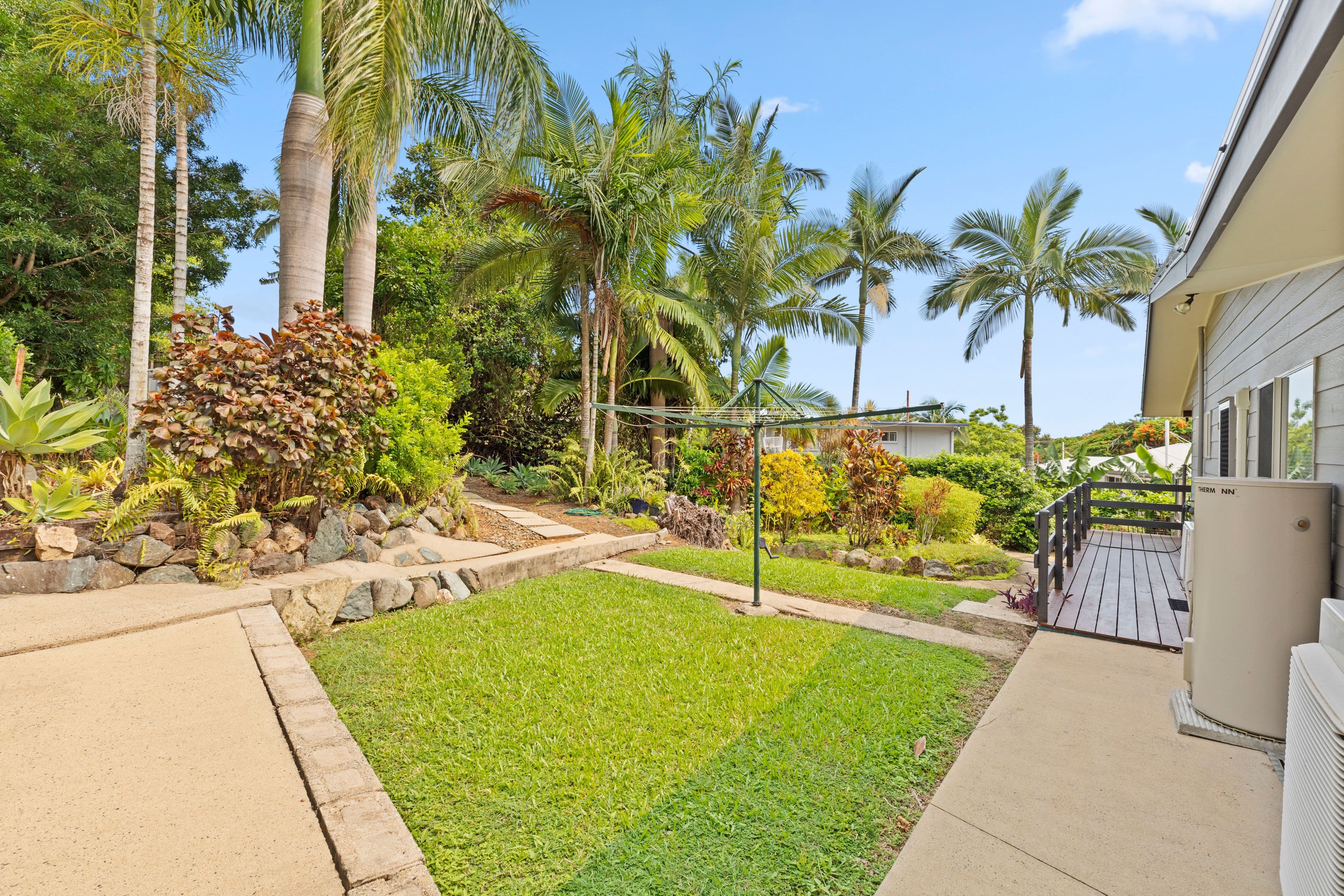 8 Manooka Drive, Cannonvale QLD 4802, Cannonvale - Thumbnail 3