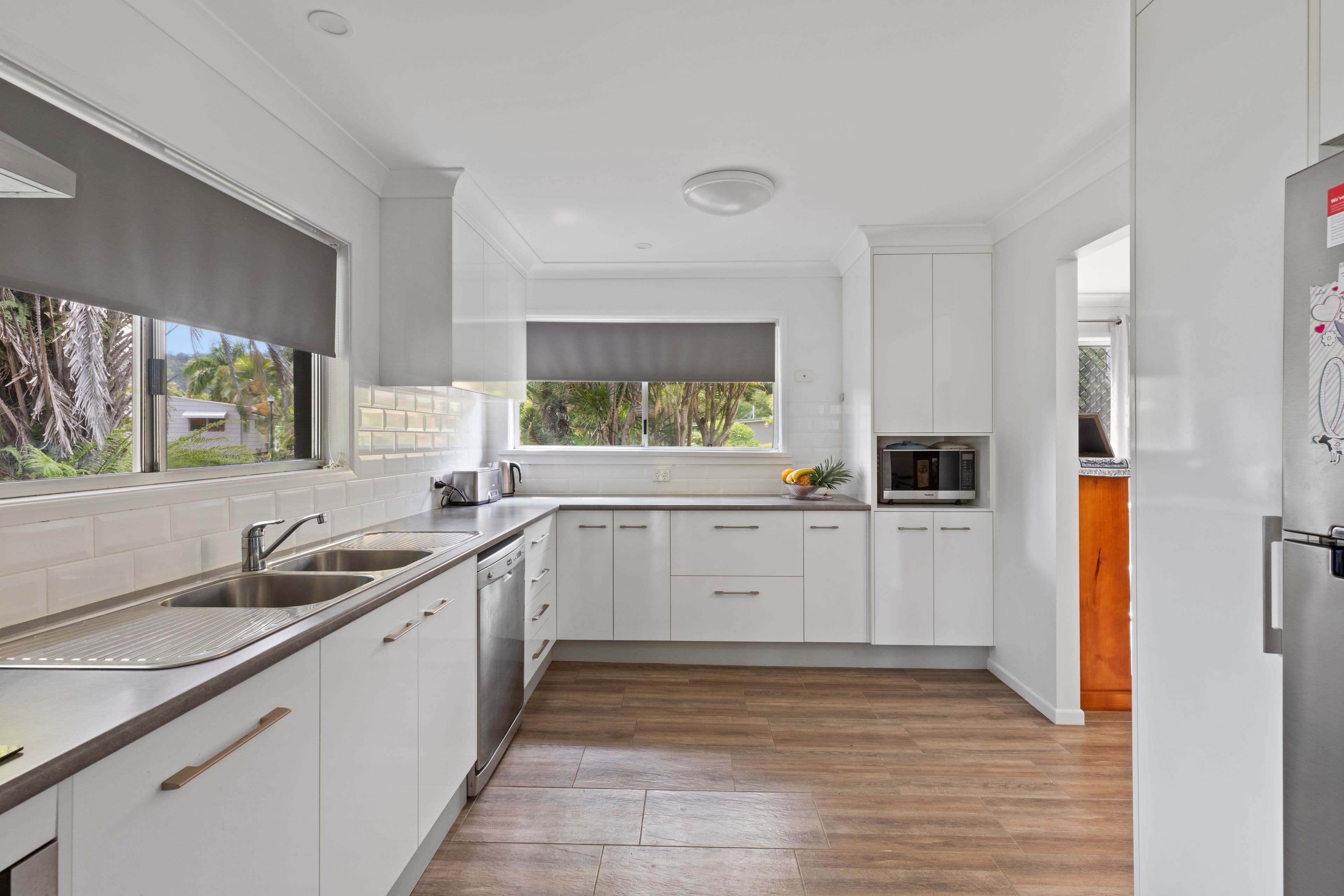 8 Manooka Drive, Cannonvale QLD 4802, Cannonvale - Thumbnail 4