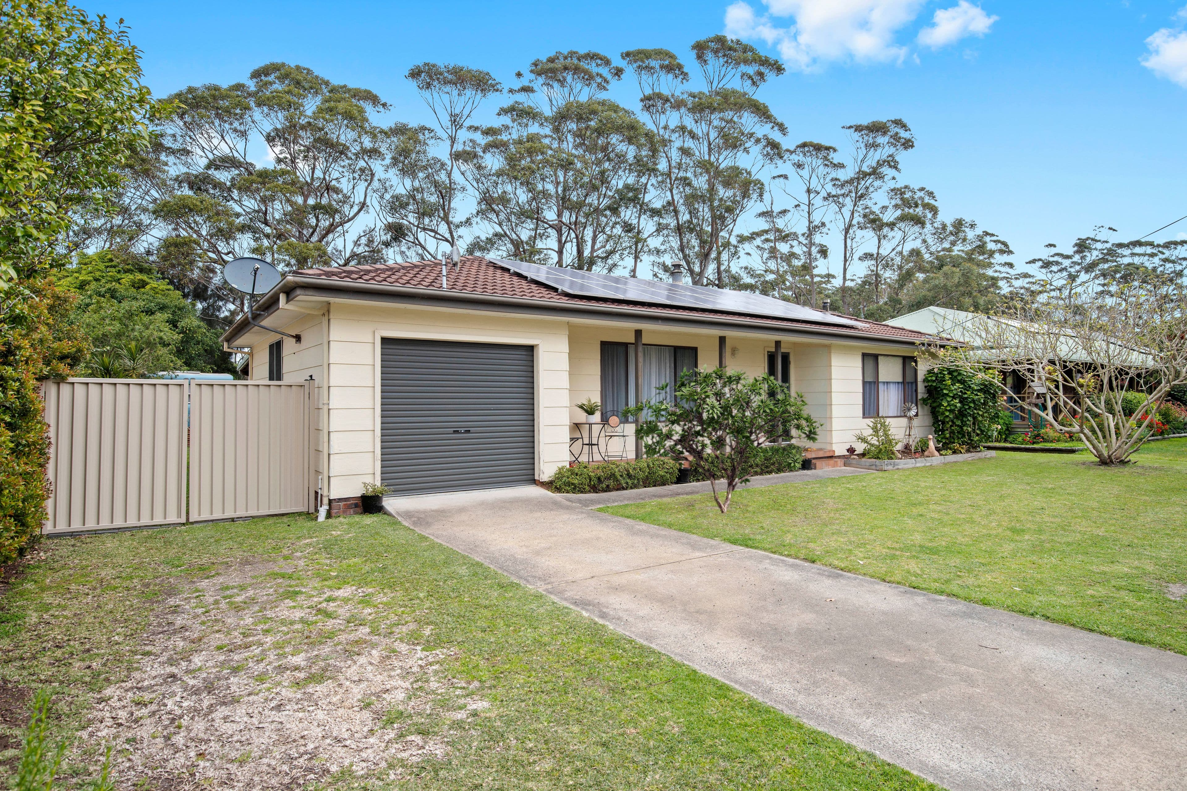 27 Weymouth Road, Lake Tabourie NSW 2539, Lake Tabourie - Image 1