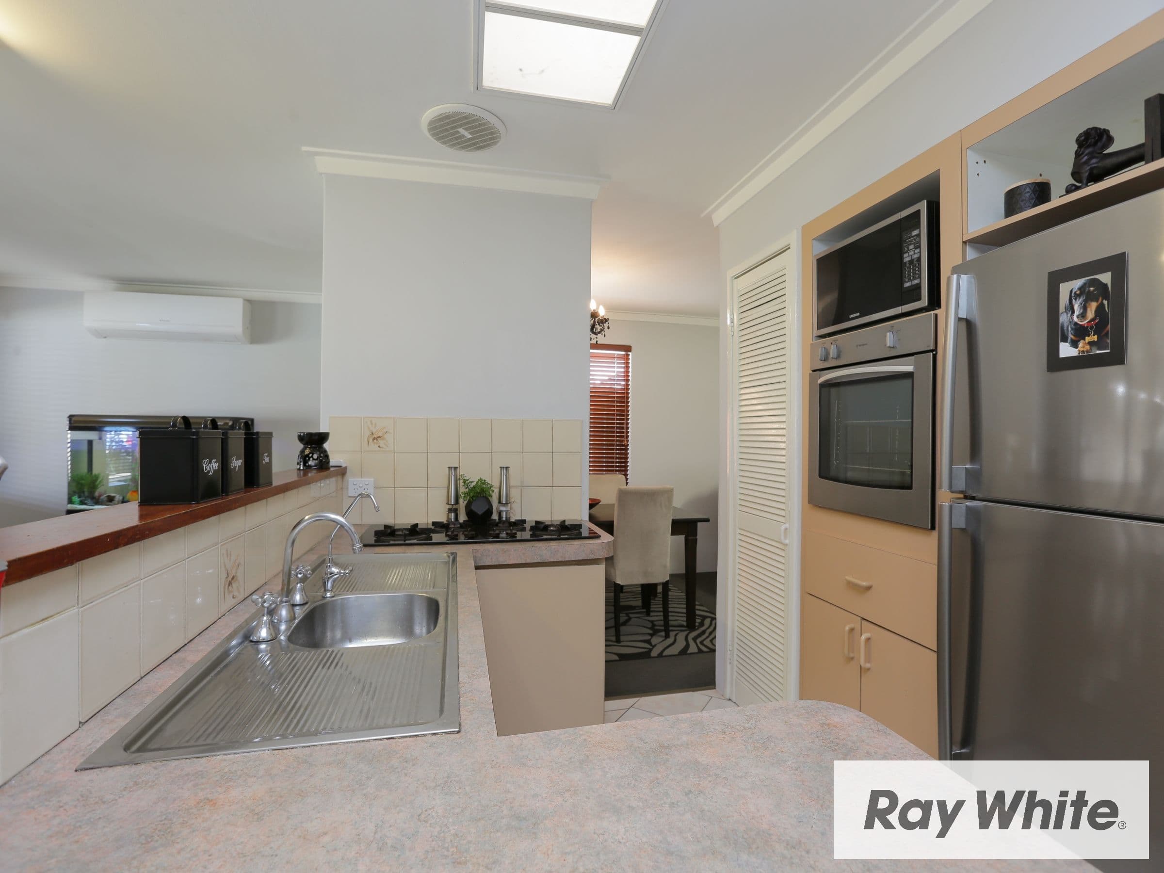122 Lacey Street, Beckenham WA 6107, Beckenham - Thumbnail 2