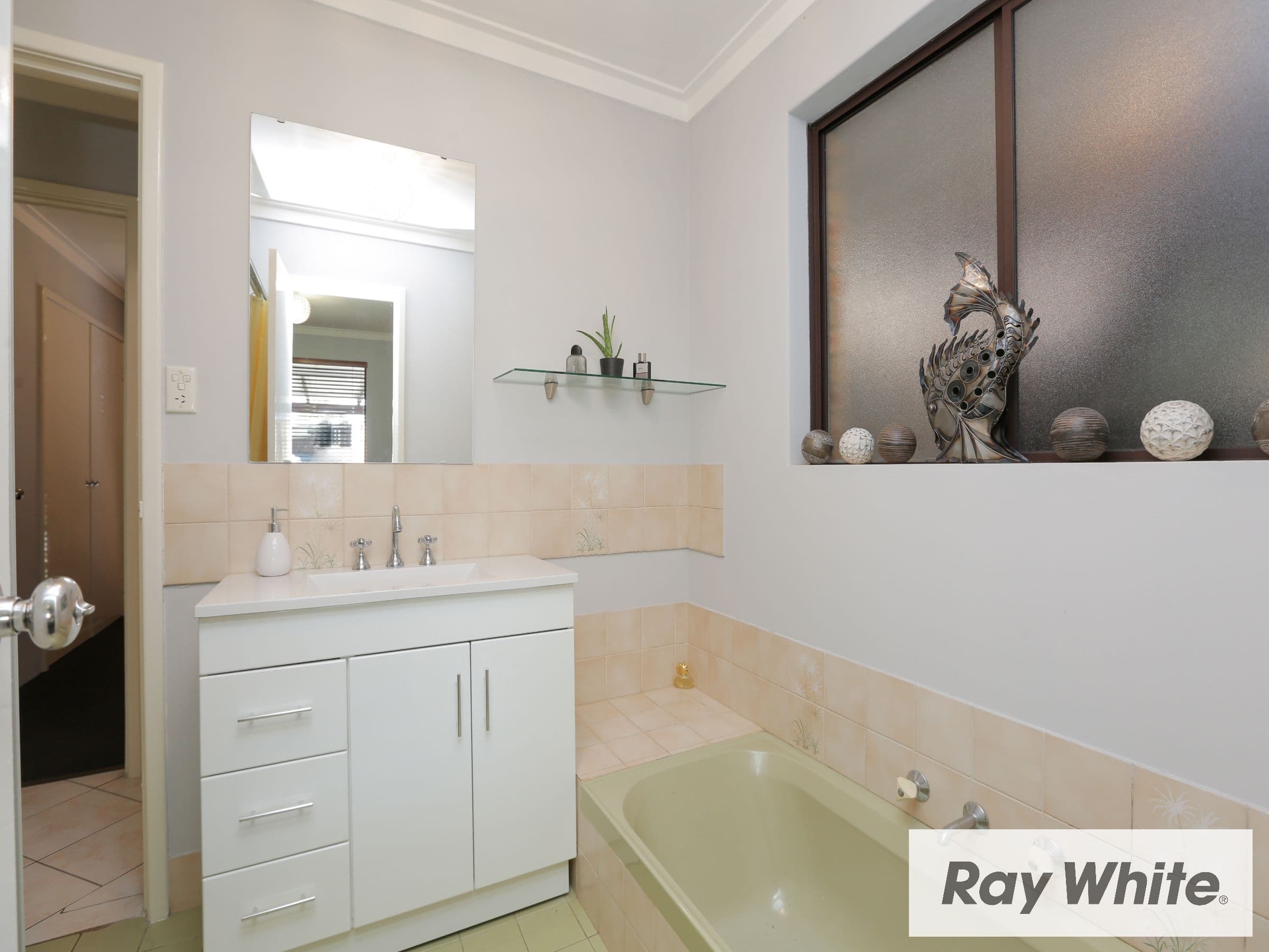 122 Lacey Street, Beckenham WA 6107, Beckenham - Thumbnail 4