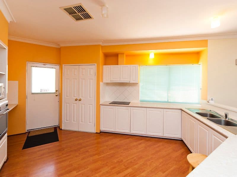 15 Burnside Terrace, CANNING VALE WA 6155, Canning Vale - Thumbnail 4