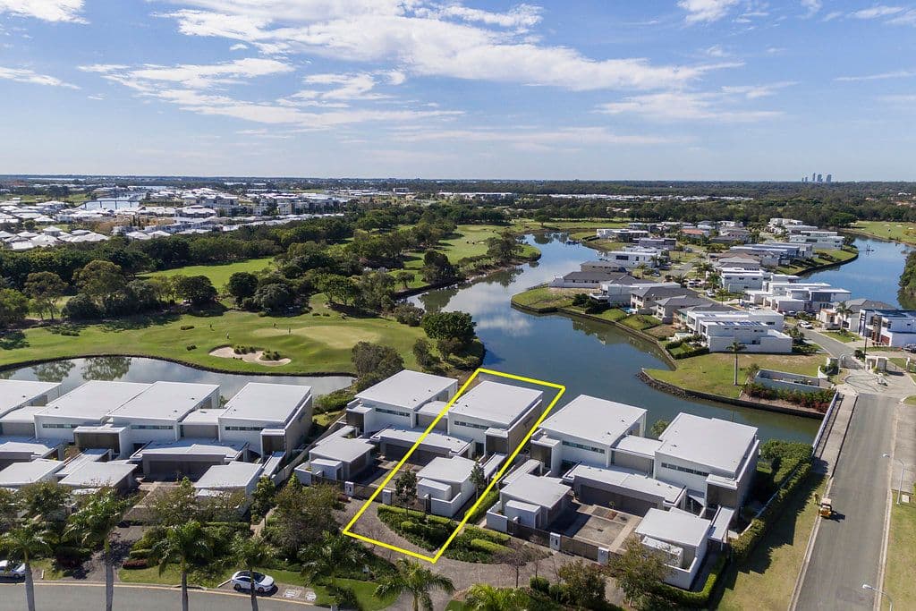 7527 Springfield Drive, Hope Island QLD 4212, Hope Island - Image 1