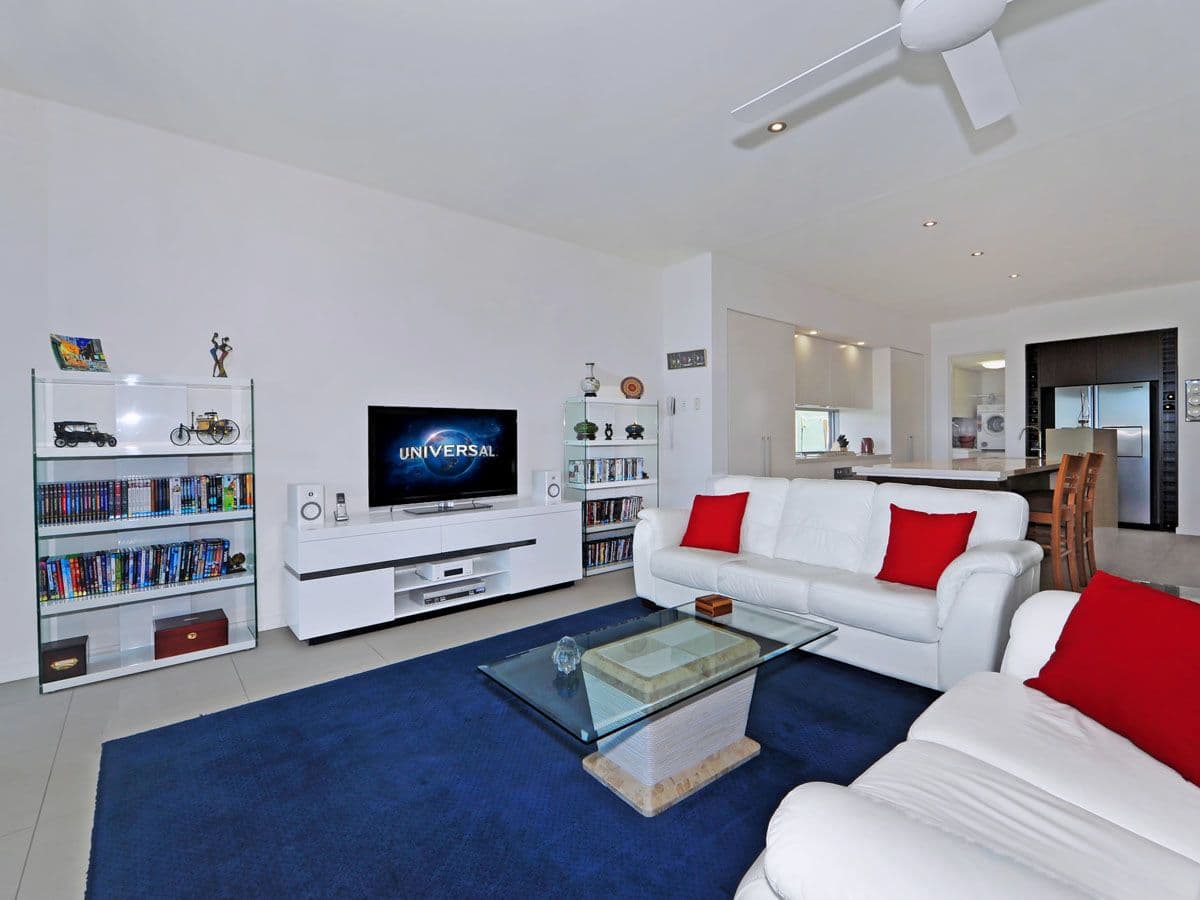 7527 Springfield Drive, Hope Island QLD 4212, Hope Island - Thumbnail 3