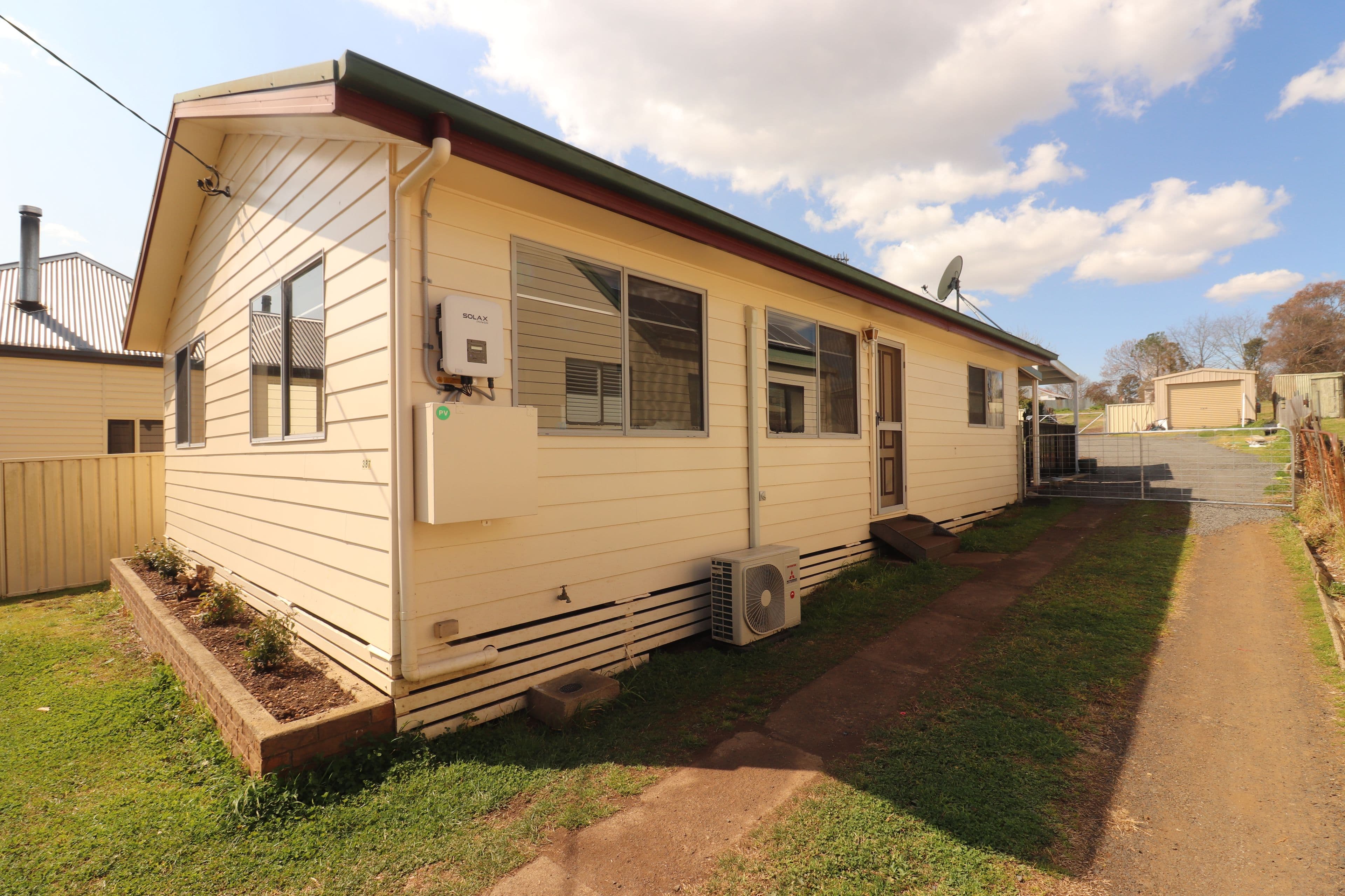 387 Grey, Glen Innes NSW 2370, Glen Innes - Image 1